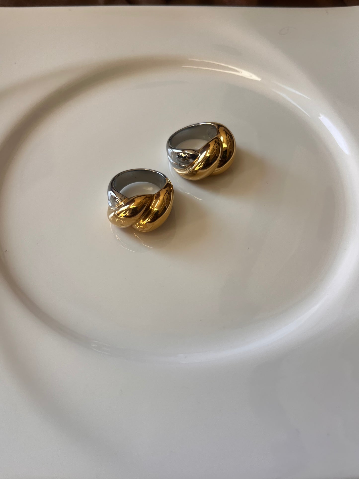 Twisted Ring