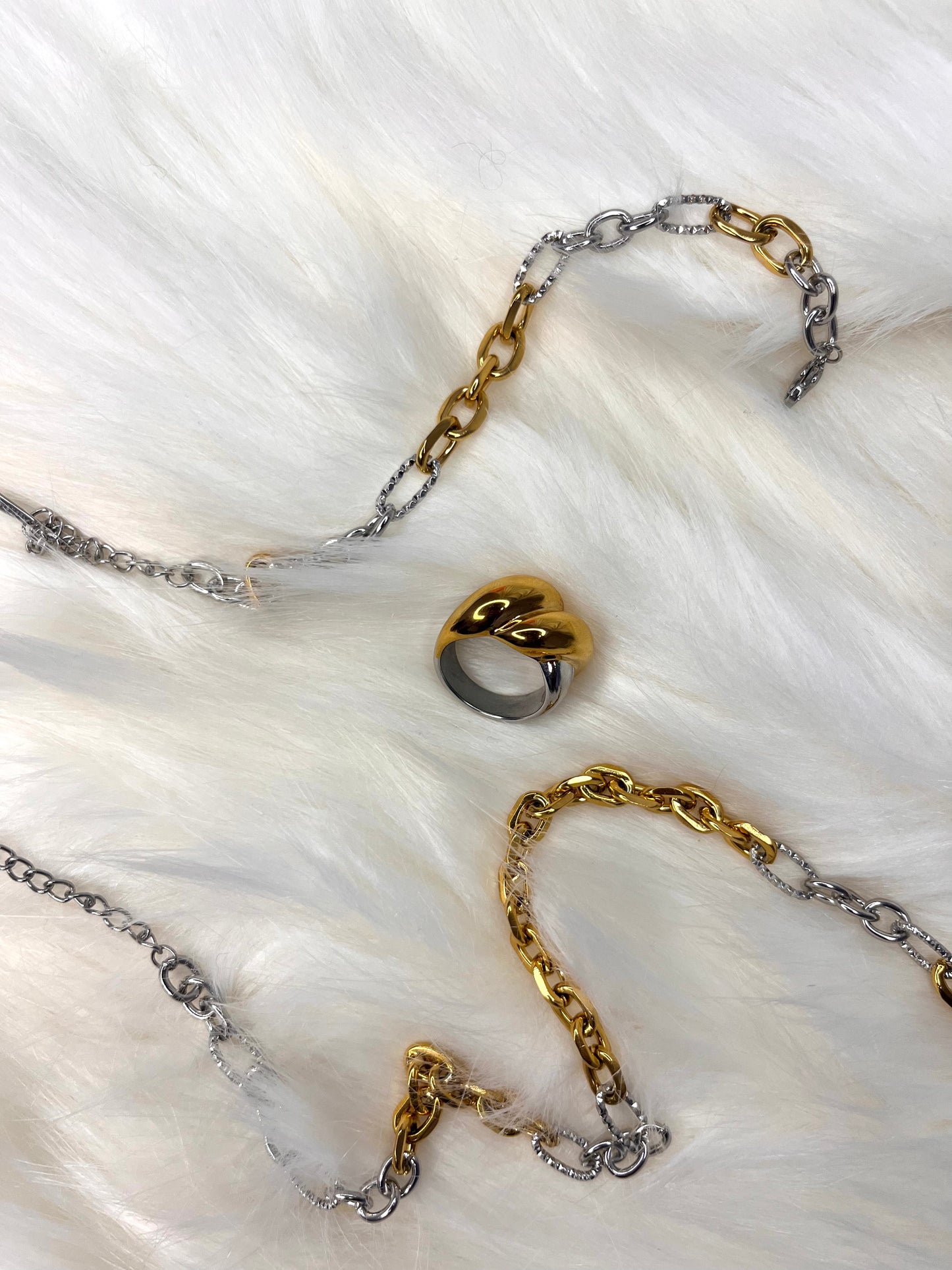Twisted Ring